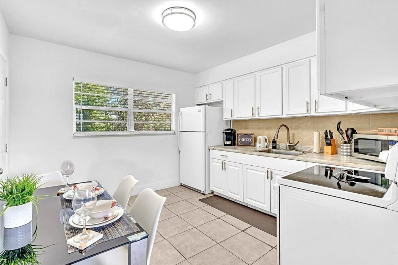 Modern 2br Oasis Mins To & Casino Db2 * Dania Beach